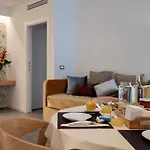 Venice 아파트