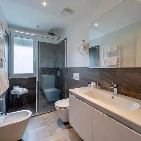 Venice Apartment *