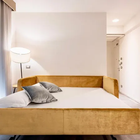 Venice Apartment *
